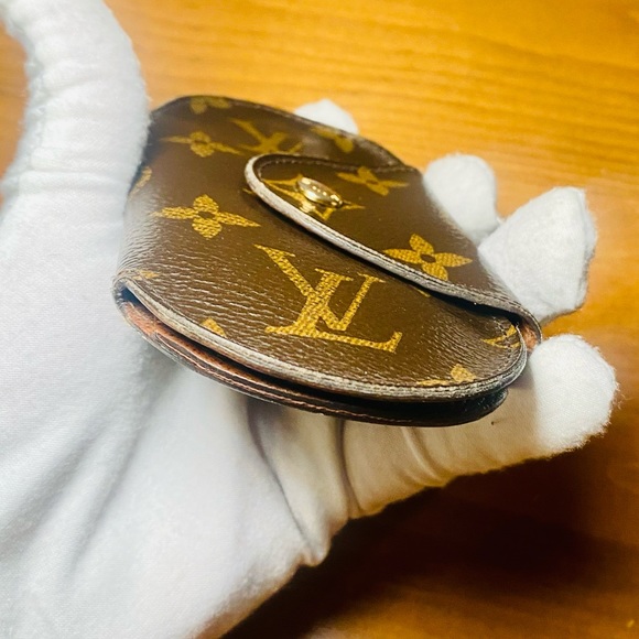 EUC Louis Vuitton Monogram 6 Key Holder Oval Case - Picture 7 of 16